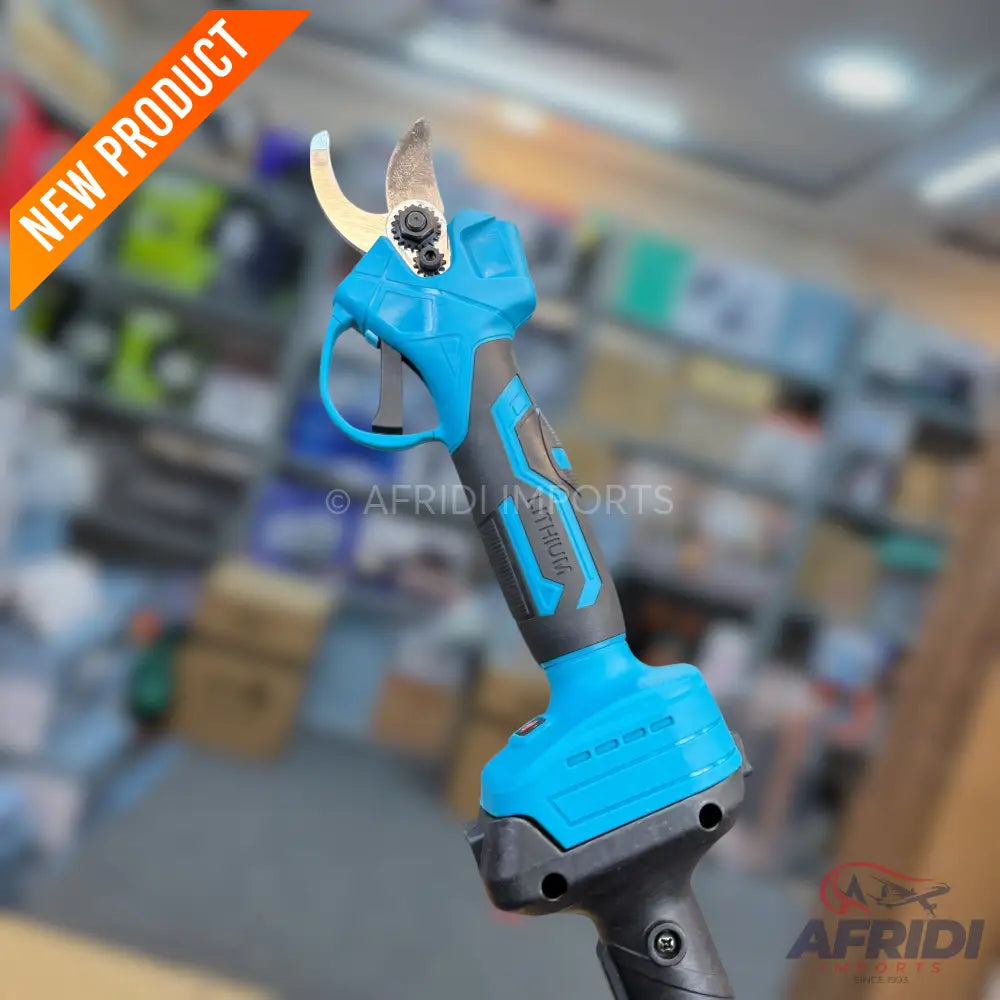 Portable 2-in-1 Chainsaw & Cutter with Extending Rod