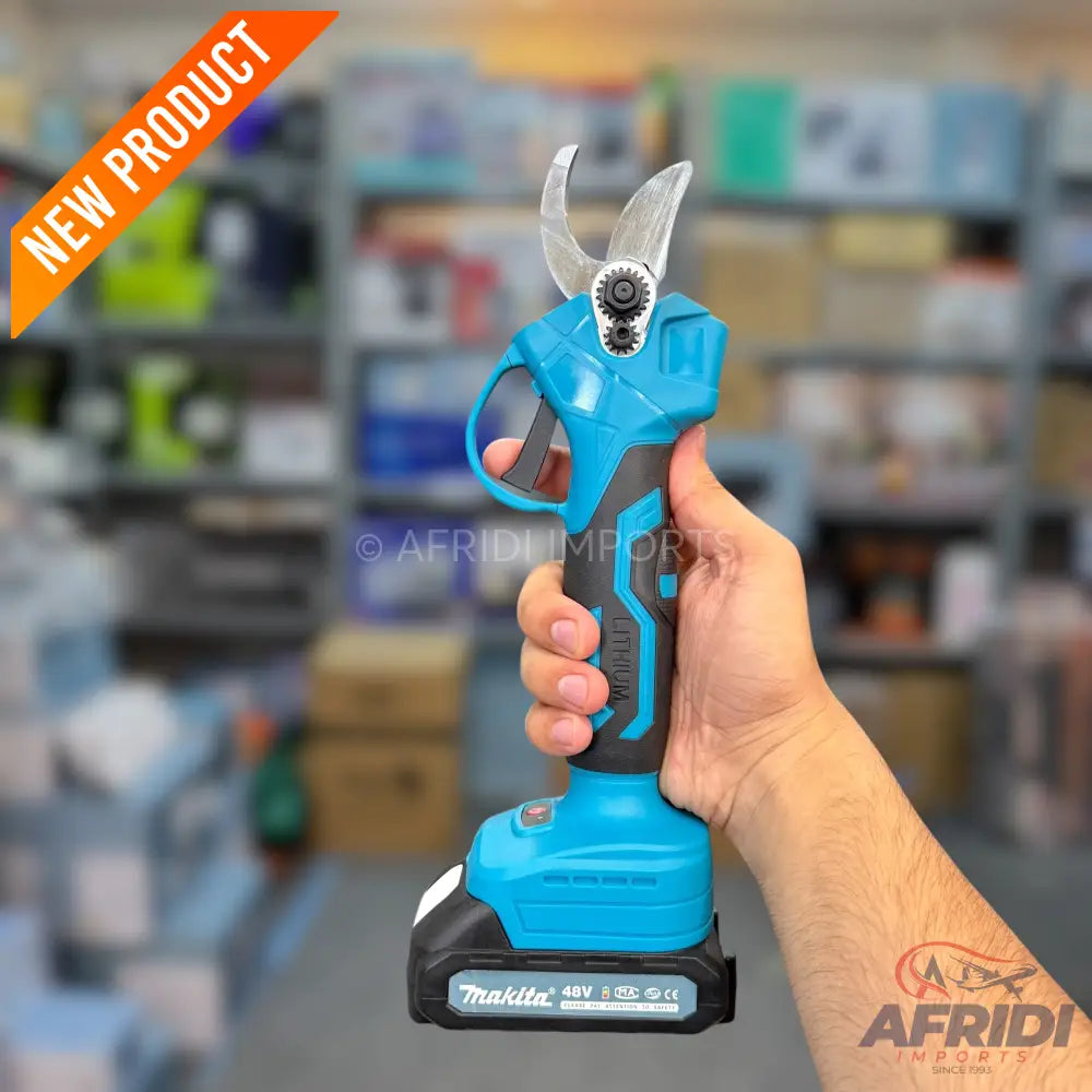 Portable 2-in-1 Chainsaw & Cutter with Extending Rod