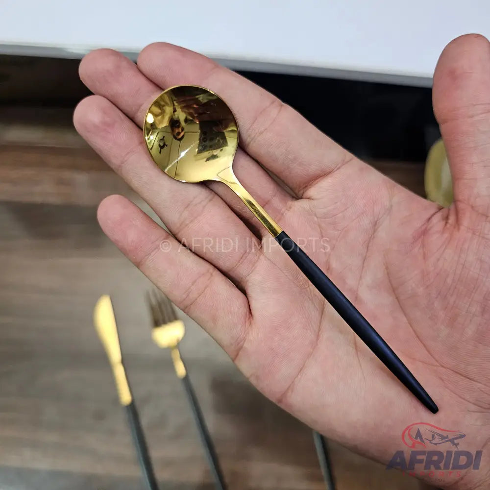 Lot Imported 28 Piece Cutlery Set